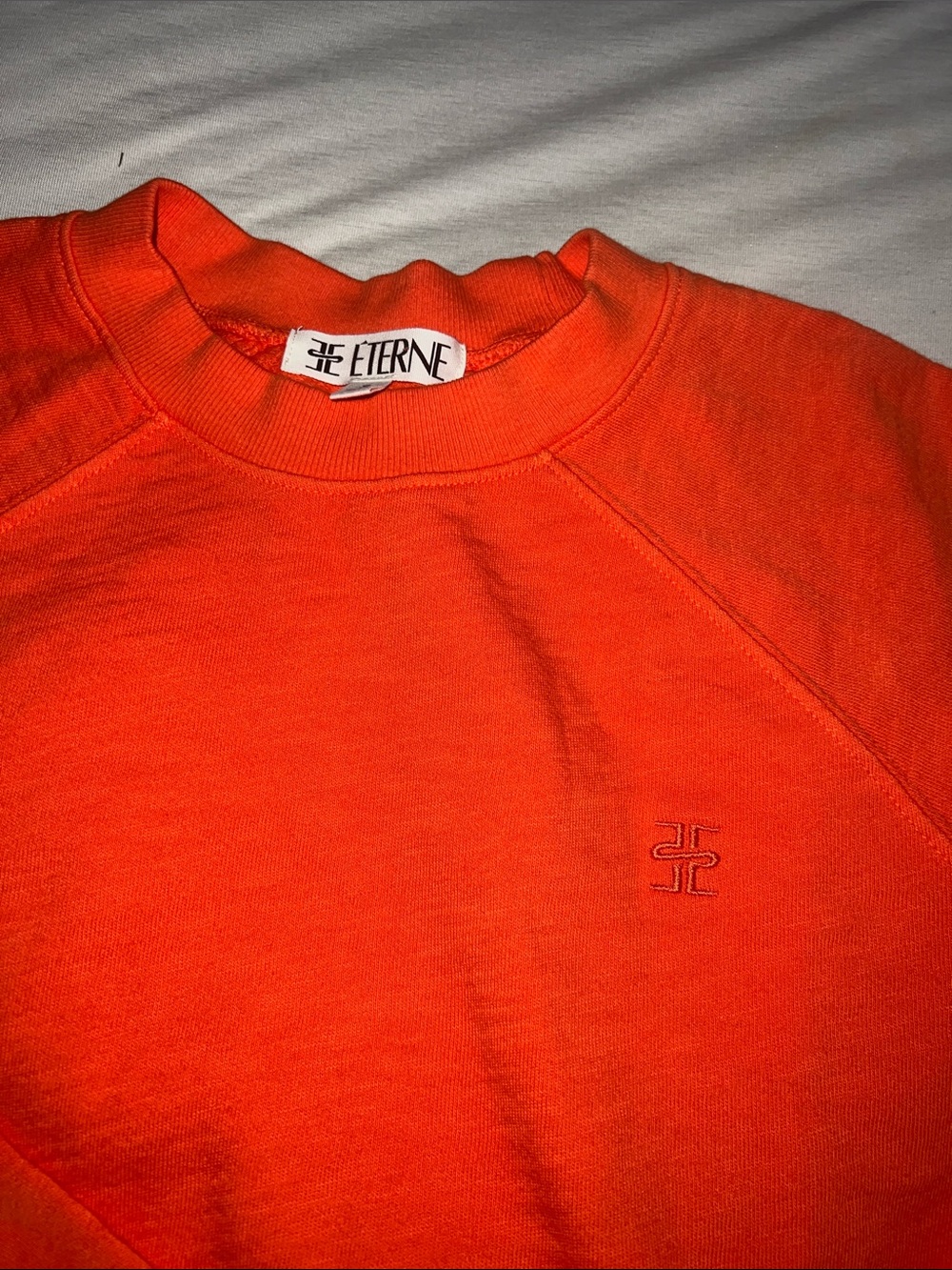Eterne Raglan Sweatshirt - Picture 5 of 13